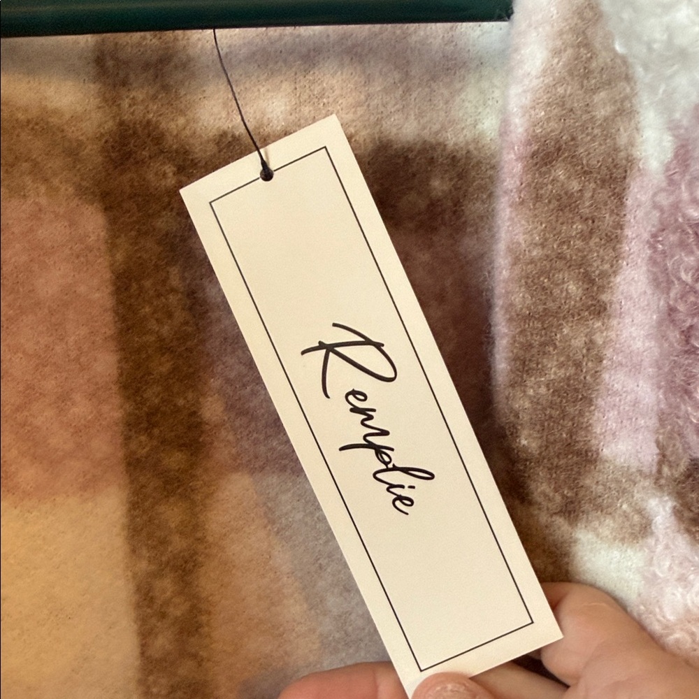 Plaid Pink and Cream Jacket - Picture 4 of 6